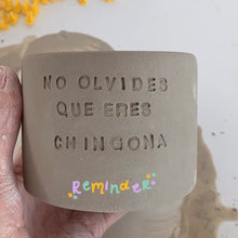 Cargar imagen en el visor de la galería, Eres chingona-reminder