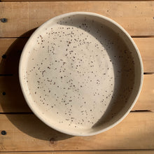 Cargar imagen en el visor de la galería, Medio Macetón Love Candy <3