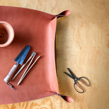 Cargar imagen en el visor de la galería, Charola Plantadora by María Picaflor®